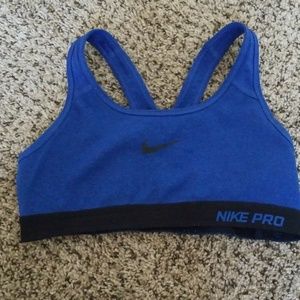 Nike Pro Sports Bra